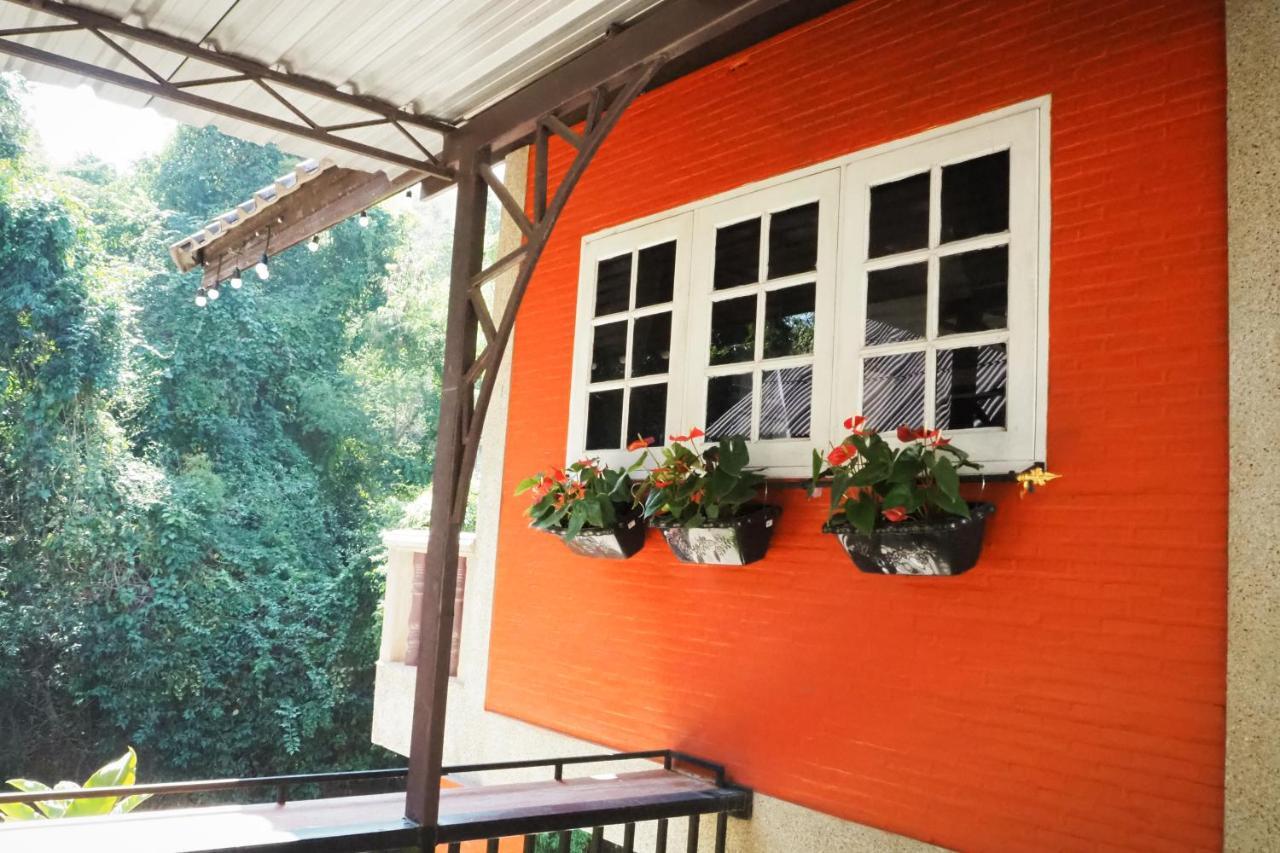 Chomklong Experience Bed & Breakfast Pak Chong Exterior foto